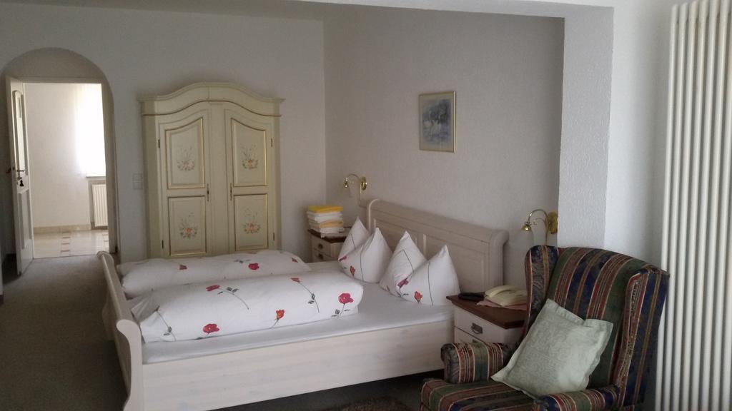 Hotel Schlossgarten Gladenbach ภายนอก รูปภาพ