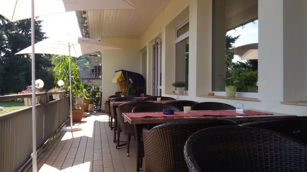 Hotel Schlossgarten Gladenbach ภายนอก รูปภาพ